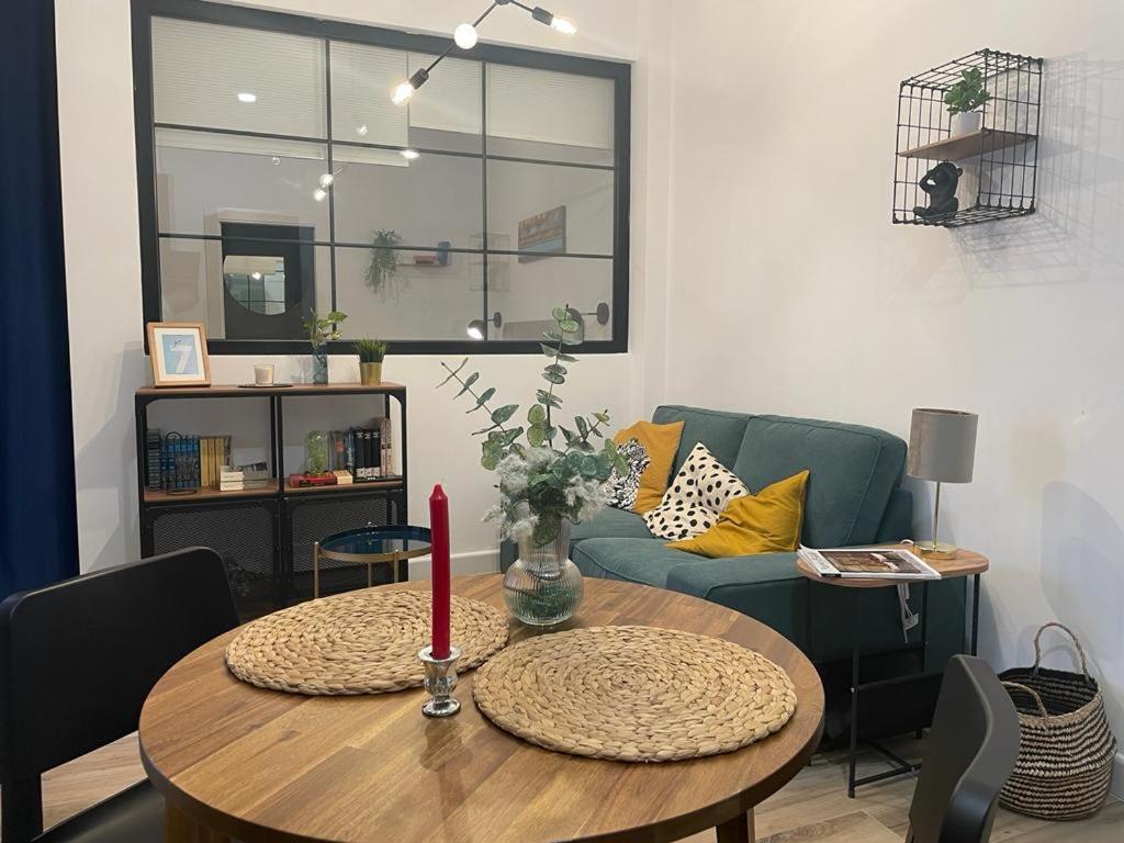 Apartamentos Sol Y Luna La Línea de la Concepción Εξωτερικό φωτογραφία